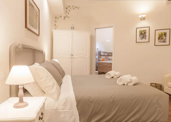Donna Margherita & 4* Roma
